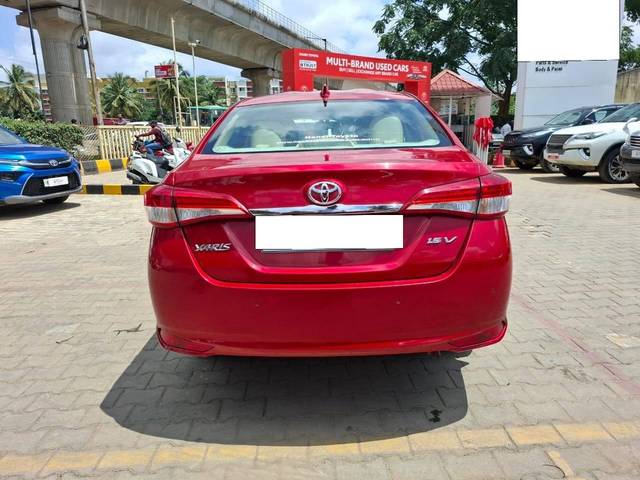 https://images10.gaadi.com/usedcar_image/4128679/original/processed_4d54bc0dd1ac2714e29d2917ecaa9182.jpeg?imwidth=6402