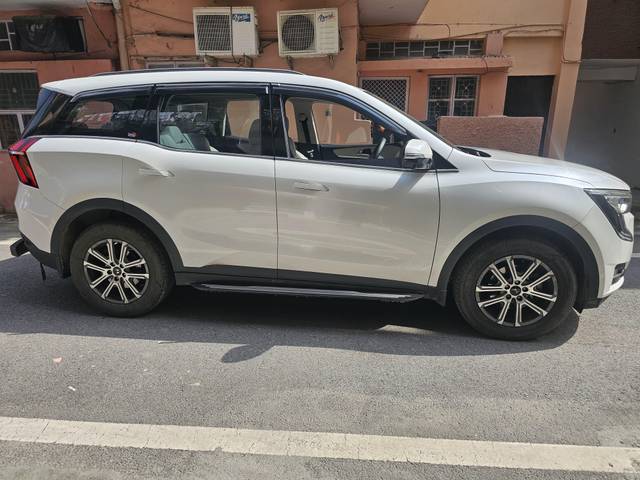 https://images10.gaadi.com/usedcar_image/4128911/original/processed_c6948e51554eb85bf8a255b1f2496276.jpg?imwidth=6401