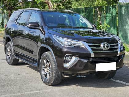 Toyota Fortuner 2.8 2WD AT