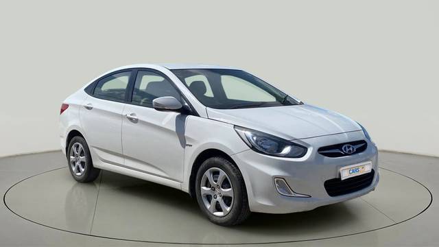 https://images10.gaadi.com/usedcar_image/4129065/original/9119dc117e5ae3db2e46e487fb3326fd.jpg?imwidth=6400