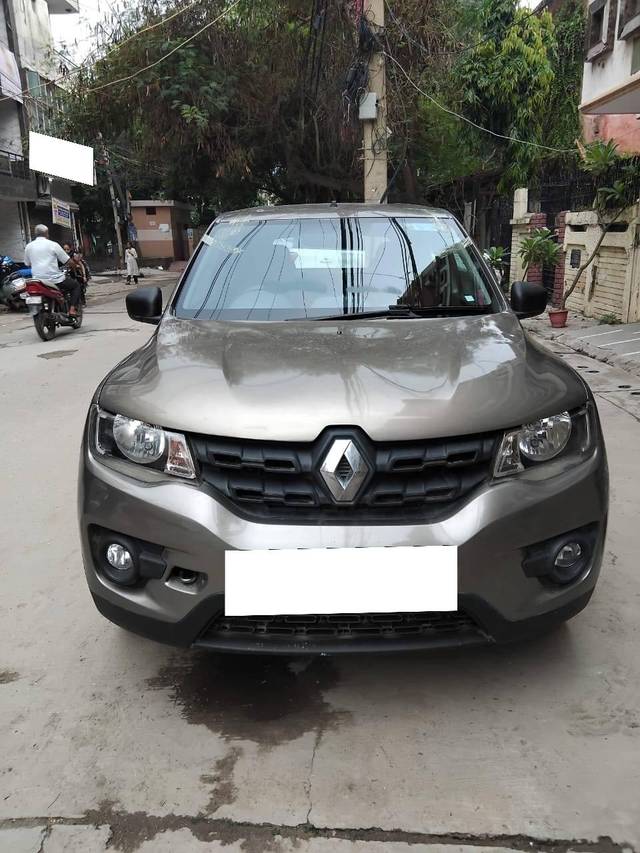 https://images10.gaadi.com/usedcar_image/4129174/original/processed_6ec0c753c4991fb411d27252ea943fa4.jpg?imwidth=6402