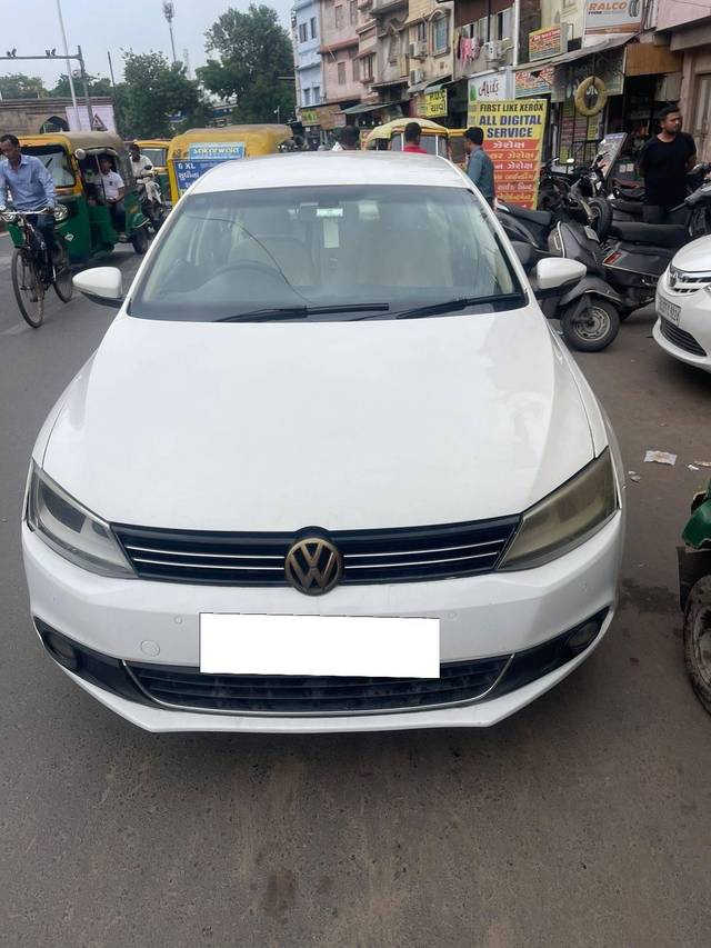 https://images10.gaadi.com/usedcar_image/4129442/original/processed_0cdb4631-fd9a-43d5-a8e0-e69fe55e8c4f.jpeg?imwidth=6400