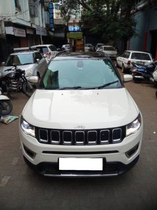 https://images10.gaadi.com/usedcar_image/4129444/original/processed_93e339e8-cbd5-4443-9a14-e2d26b850c4f.jpg?imwidth=6401