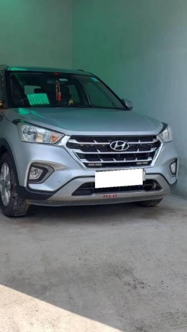 https://images10.gaadi.com/usedcar_image/4129658/original/processed_71da6e28-f75c-41c1-8043-98beaaf188d9.jpg?imwidth=6400