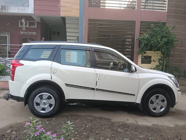 https://images10.gaadi.com/usedcar_image/4129671/original/processed_1b17af88fe9582f3b5766f77d4dcba5b.jpg?imwidth=6401