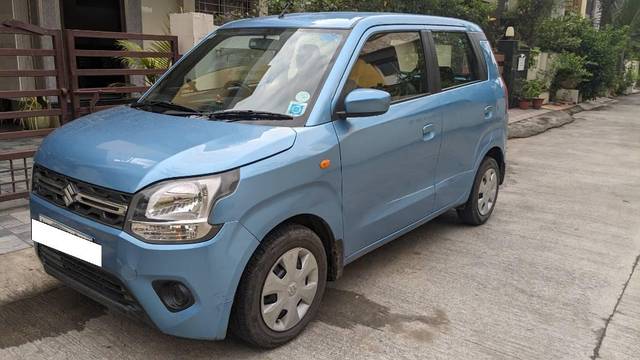 https://images10.gaadi.com/usedcar_image/4129695/original/processed_299e2c20-1f36-4013-b424-d9efd2633633.jpg?imwidth=6400