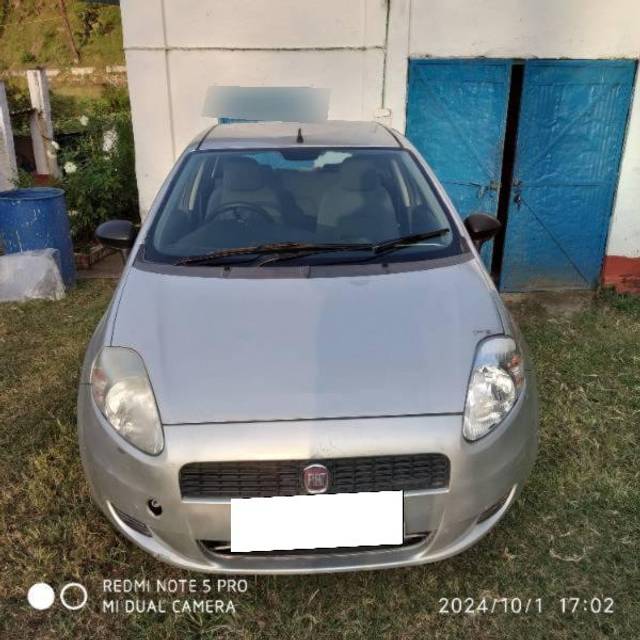 https://images10.gaadi.com/usedcar_image/4129771/original/processed_6def92fc-1eb9-44eb-94a9-8f938e0d40c1.jpg?imwidth=6400