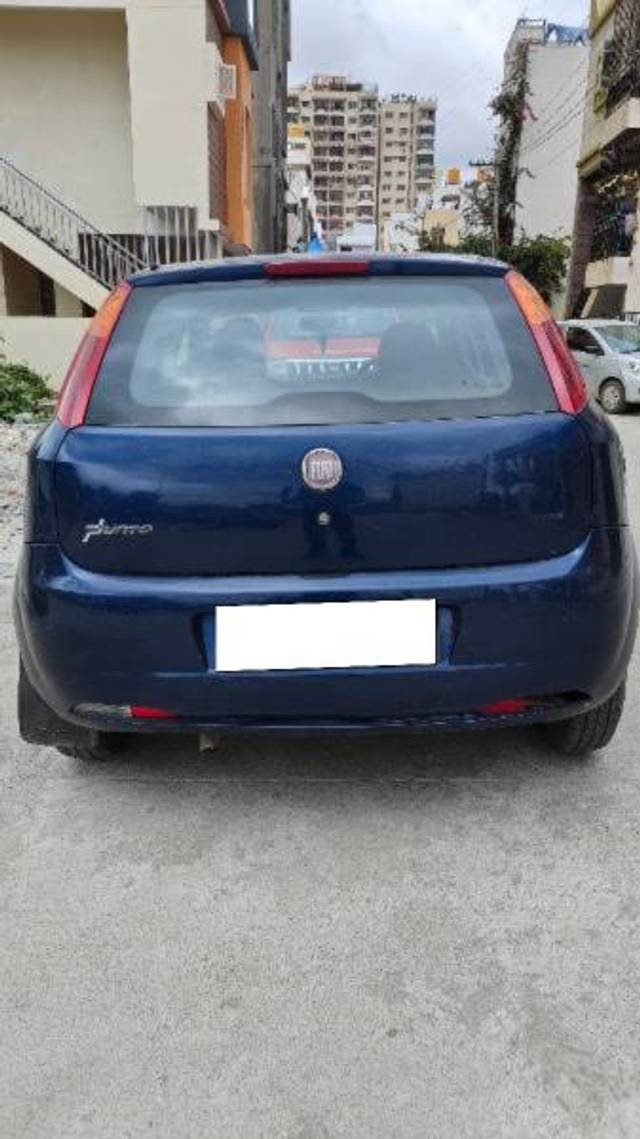 https://images10.gaadi.com/usedcar_image/4129875/original/processed_c0b9aa7d-e596-4812-ab32-14ea4a50b702.jpg?imwidth=6401