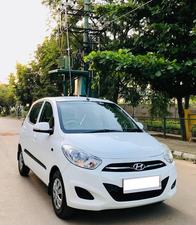 https://images10.gaadi.com/usedcar_image/4130008/original/processed_f7fe5e34030a656563a9a4d0362b6f27.jpeg?imwidth=6400