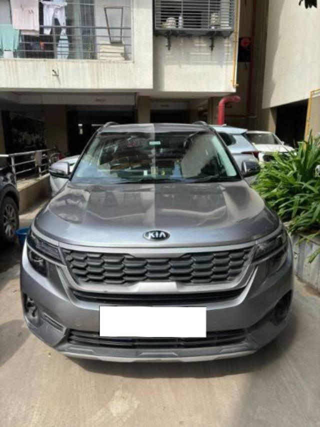 https://images10.gaadi.com/usedcar_image/4130035/original/processed_ee1b0c6f-2244-4196-8ed8-8c3da6cde40d.jpeg?imwidth=6402