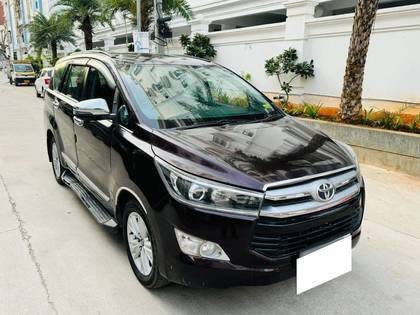 Toyota Innova Crysta 2.4 GX MT BSIV