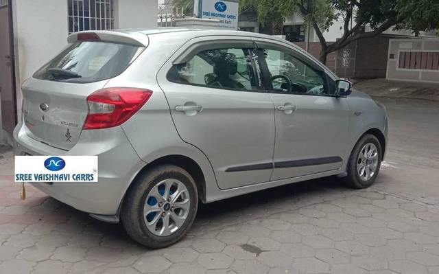 https://images10.gaadi.com/usedcar_image/4130210/original/processed_99031b9fdd983ee263cb2d0f8c59224a.jpeg?imwidth=6401