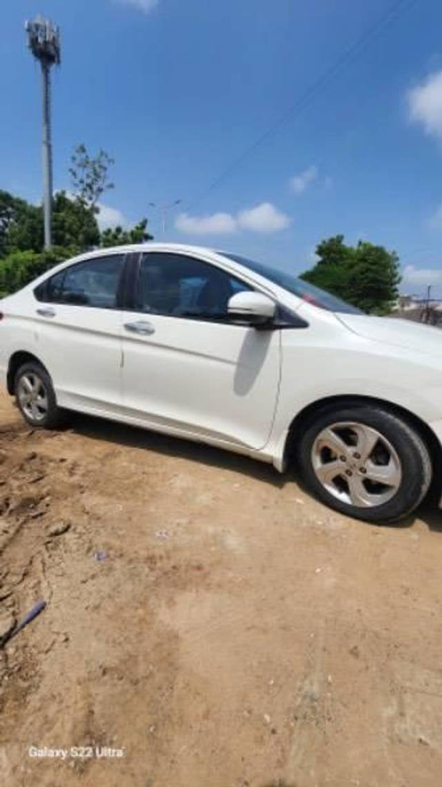 https://images10.gaadi.com/usedcar_image/4130349/original/processed_270d3e15-01f0-4f2a-be9f-58ae7ea988f3.jpeg?imwidth=6402