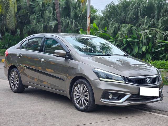 https://images10.gaadi.com/usedcar_image/4130423/original/processed_0acb76aa4a26544f540a541a28779e0c.jpg?imwidth=6400