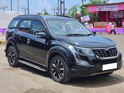 Mahindra XUV500 W11 Option