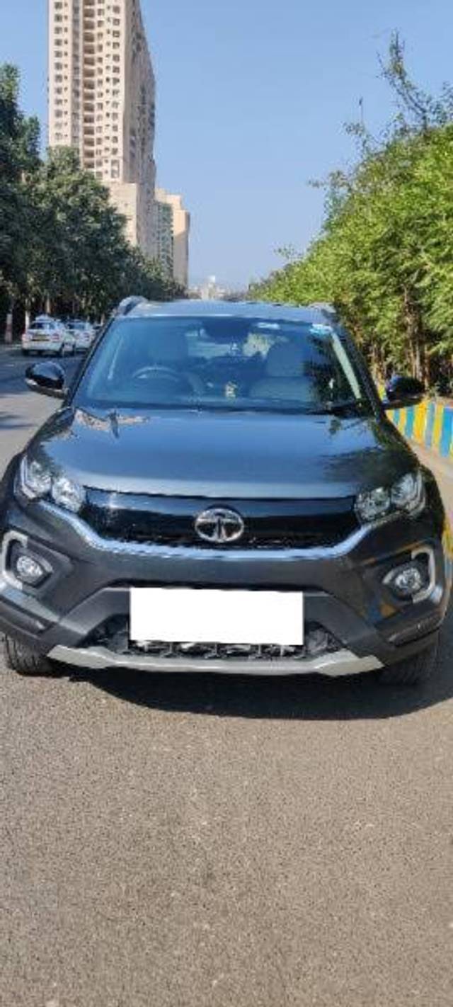 https://images10.gaadi.com/usedcar_image/4130470/original/processed_bf0f7a88-ec07-4aca-b660-6d80c082b4a5.jpg?imwidth=6400