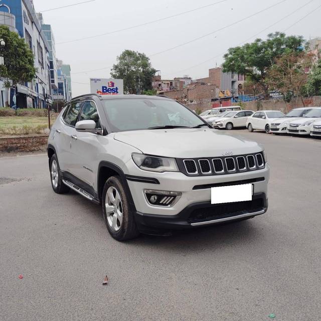 https://images10.gaadi.com/usedcar_image/4130713/original/processed_e2b4fd40aa643546ac8e0525aa5bd280.jpg?imwidth=6400