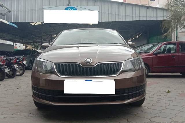 https://images10.gaadi.com/usedcar_image/4130744/original/processed_209da4721c275aab4d804be9498cf79a.jpeg?imwidth=6402