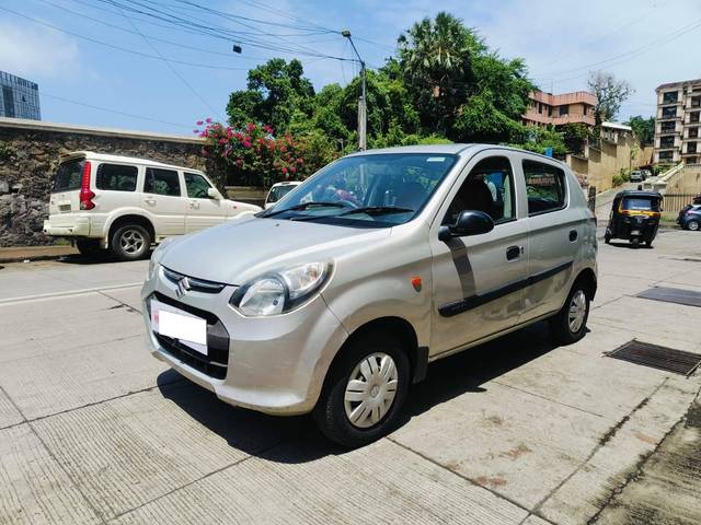 https://images10.gaadi.com/usedcar_image/4130767/original/processed_487cd0fae3c229e69576a5ea0cc046a2.jpeg?imwidth=6400