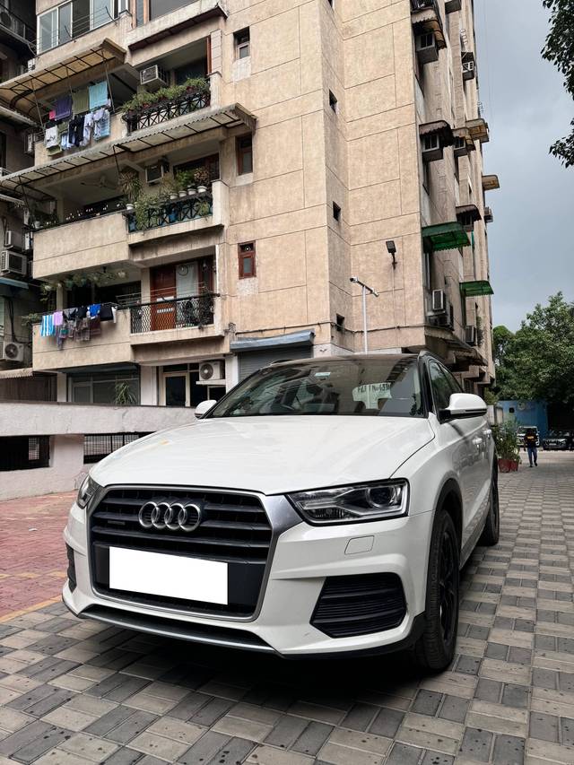 https://images10.gaadi.com/usedcar_image/4130771/original/processed_5932b6167684f53a4b10c35297c15a9a.jpg?imwidth=6402