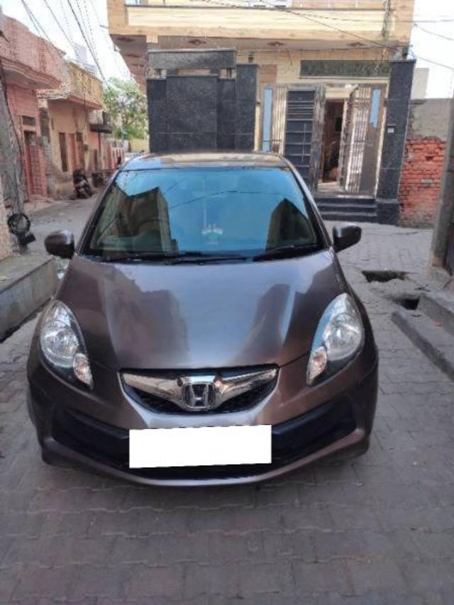 https://images10.gaadi.com/usedcar_image/4130837/original/processed_6345ab89-87e1-4c97-9e02-fb702f93fec1.jpg?imwidth=6401