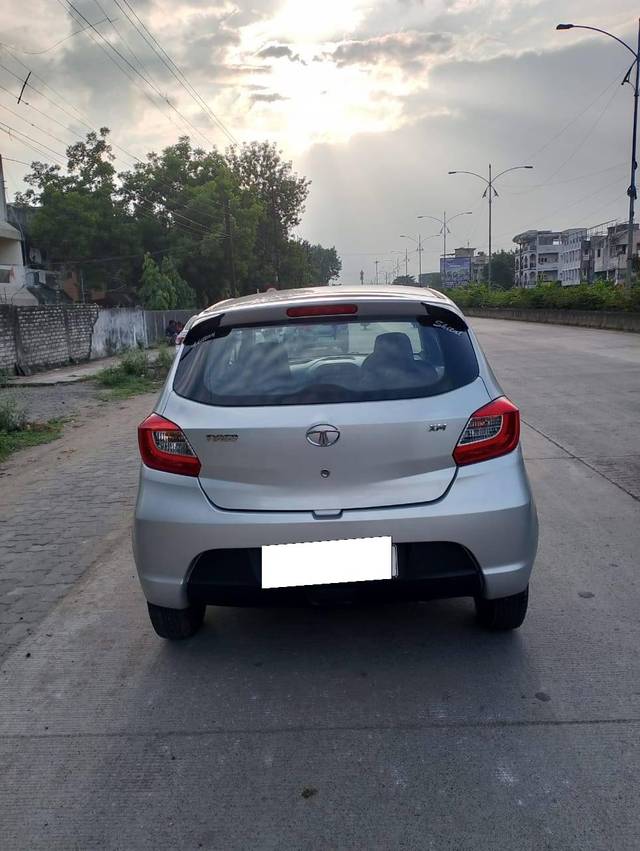 https://images10.gaadi.com/usedcar_image/4130913/original/processed_bc4d452c9509f5e1eaf4bbf4041e5511.jpg?imwidth=6401