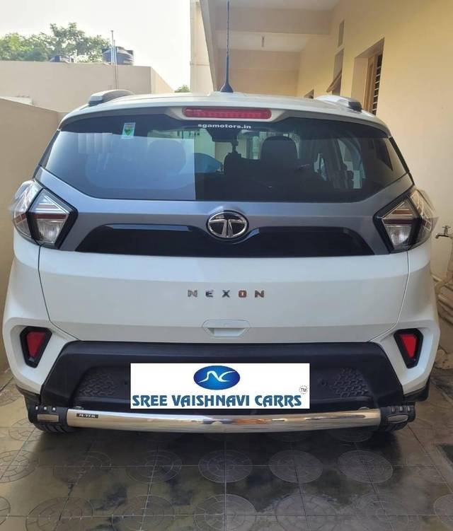 https://images10.gaadi.com/usedcar_image/4131084/original/processed_268edea61c32f8ce3a3a6ba5ad2d3146.jpeg?imwidth=6401