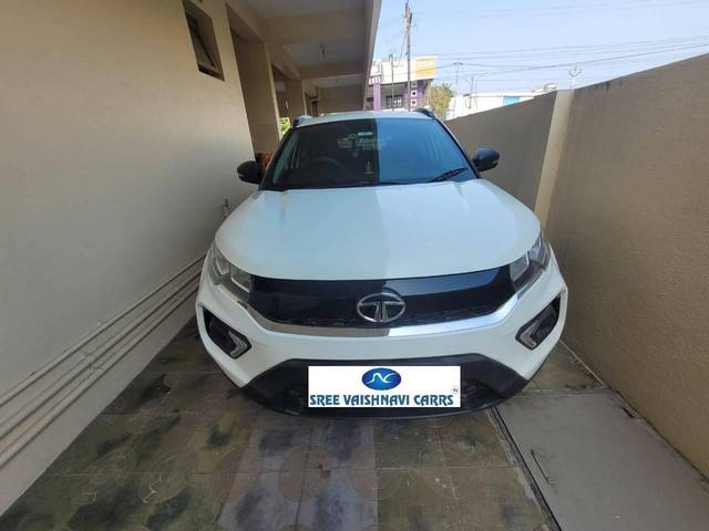 https://images10.gaadi.com/usedcar_image/4131084/original/processed_afee1ebfa8191528fff73fef1abe71fd.jpeg?imwidth=6402