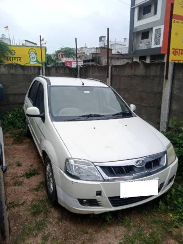 https://images10.gaadi.com/usedcar_image/4131138/original/processed_fb30ad9e-2b42-4187-b49b-56ff92355896.jpg?imwidth=6400