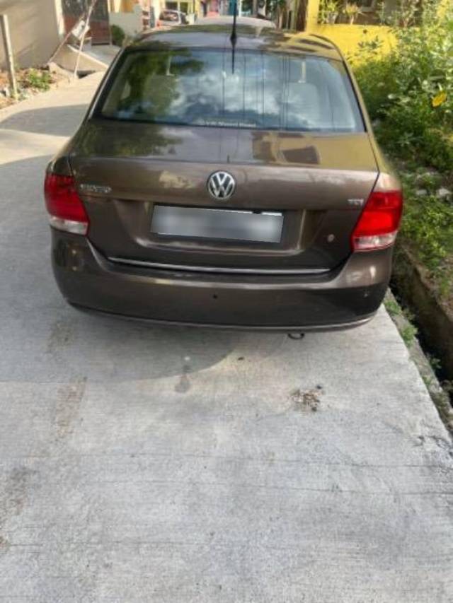 https://images10.gaadi.com/usedcar_image/4131164/original/processed_91786f6a-379c-4634-80d9-7d2ffe03a06e.jpg?imwidth=6402