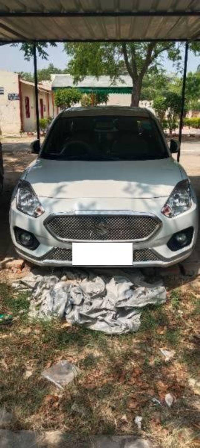 https://images10.gaadi.com/usedcar_image/4131233/original/processed_4d568643-4519-410f-a5c3-fb96071c2c24.jpg?imwidth=6400