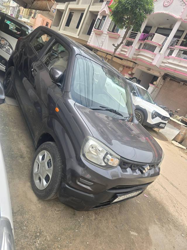 https://images10.gaadi.com/usedcar_image/4131859/original/processed_248d877653114e5193e1644b10b4e7a7.jpg?imwidth=6401