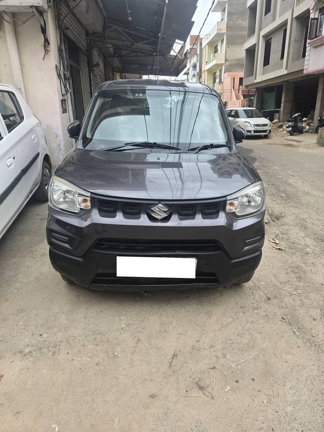 https://images10.gaadi.com/usedcar_image/4131859/original/processed_27e057e2403f9d6caca88c6fcc7ef5de.jpg?imwidth=6400