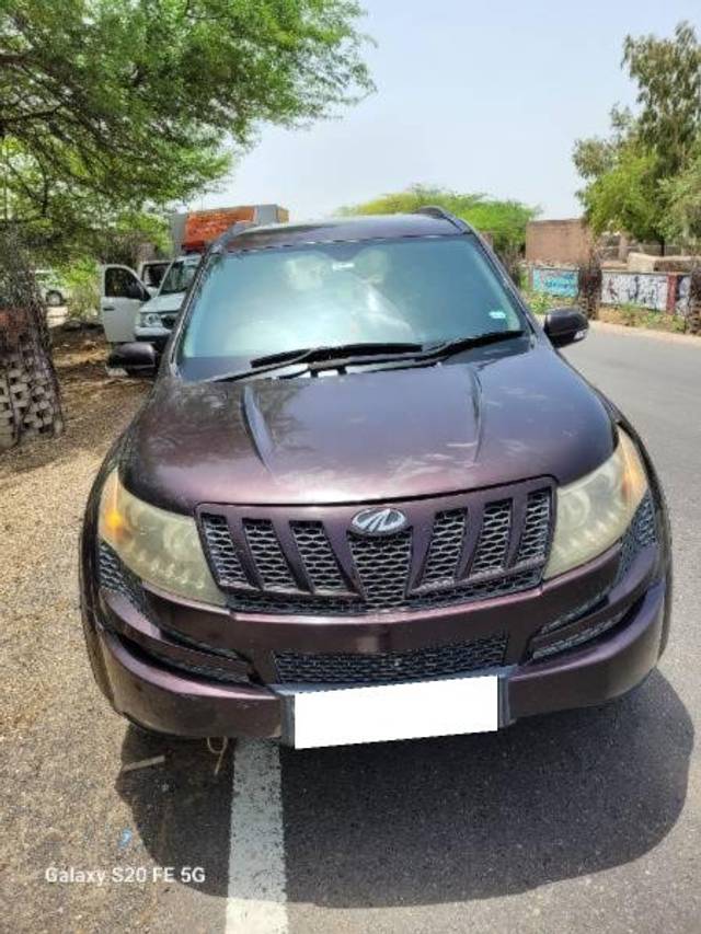 https://images10.gaadi.com/usedcar_image/4131881/original/processed_75f2228c-d238-4b54-96a5-1b96ca54a0d1.jpg?imwidth=6400