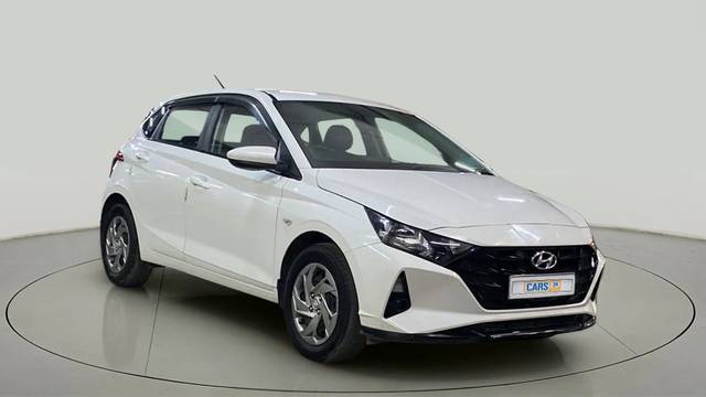 https://images10.gaadi.com/usedcar_image/4131897/original/91318e64aac2039695b1b301091707df.jpg?imwidth=6400