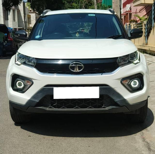 https://images10.gaadi.com/usedcar_image/4131915/original/processed_2ac32e377236ed99d568d236e7533742.jpg?imwidth=6400