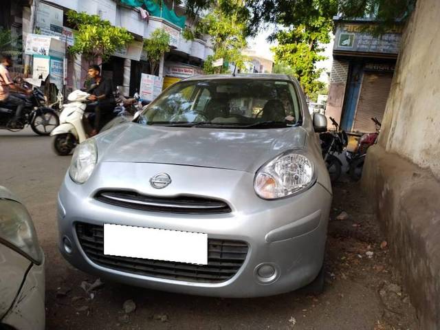 https://images10.gaadi.com/usedcar_image/4132054/original/processed_59367d45-25d6-4717-8eb1-2b9c70e01841.jpg?imwidth=6400