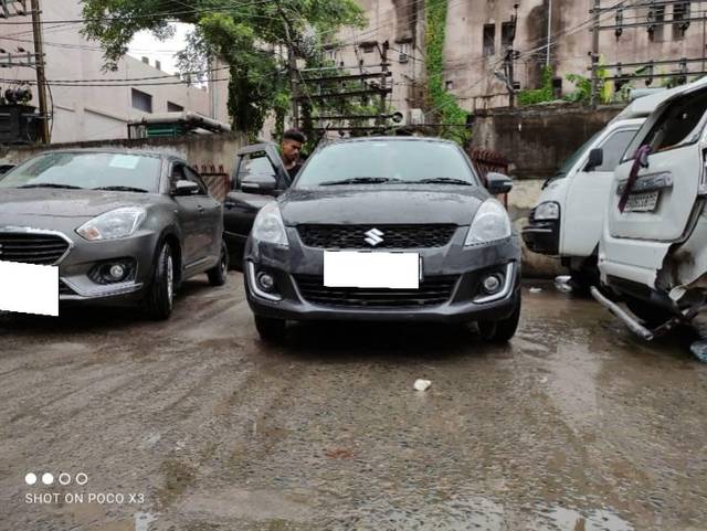 https://images10.gaadi.com/usedcar_image/4132078/original/processed_bd8a91f2-89ac-4bf4-b440-9580a5a85f61.jpg?imwidth=6402