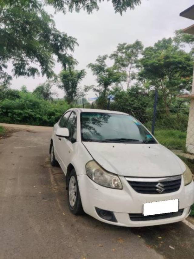 https://images10.gaadi.com/usedcar_image/4132204/original/processed_8b5c84d8-71ce-4836-9e6d-e82e5c5f3510.jpeg?imwidth=6400