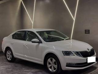 Skoda Octavia 2013-2021 Skoda Octavia 1.8 TSI AT Style