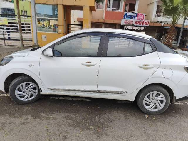 https://images10.gaadi.com/usedcar_image/4132353/original/processed_7d06381c-5049-41af-9cbc-7329c281767b.jpg?imwidth=6401