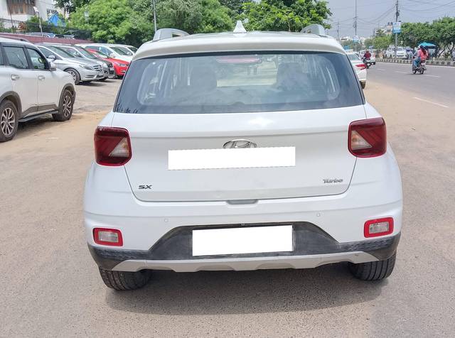 https://images10.gaadi.com/usedcar_image/4132361/original/processed_05e317174d25c9df6c956ca0bfa19cbb.jpg?imwidth=6401