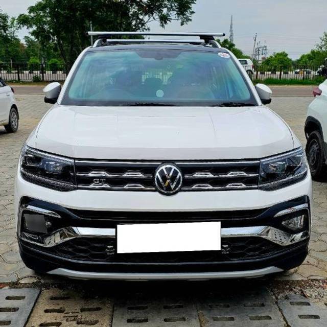 https://images10.gaadi.com/usedcar_image/4132373/original/processed_f2357e18-b5a4-43ac-a861-d72266147d51.jpg?imwidth=6402