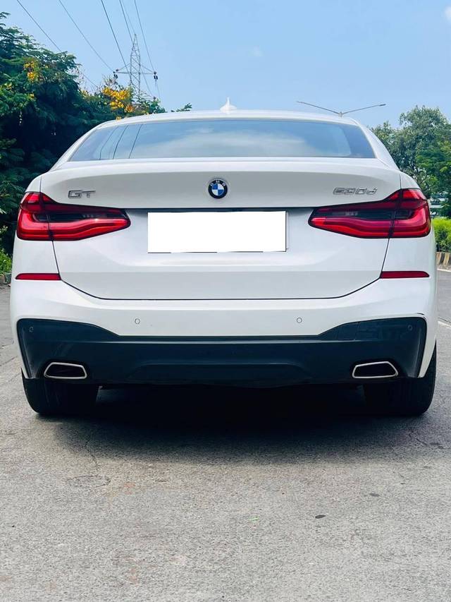 https://images10.gaadi.com/usedcar_image/4132594/original/processed_1c1d7e8a5b5cf627bce71cbc2c48a62a.jpeg?imwidth=6402