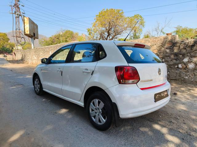 https://images10.gaadi.com/usedcar_image/4132881/original/processed_c0737844a42acb10cb01d5f1c8f4f7a5.jpg?imwidth=6402