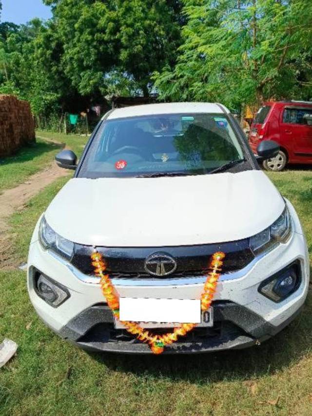 https://images10.gaadi.com/usedcar_image/4133007/original/processed_c192b368-1022-4fc0-bc92-bf95b00cd251.jpg?imwidth=6400