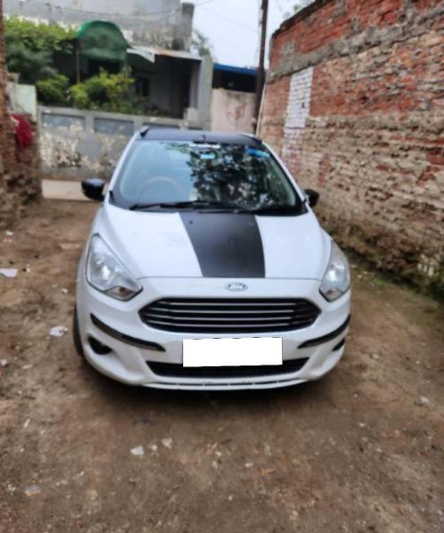 https://images10.gaadi.com/usedcar_image/4133384/original/processed_07b2b280-bf45-4db3-bddc-069dc292b567.jpg?imwidth=6400