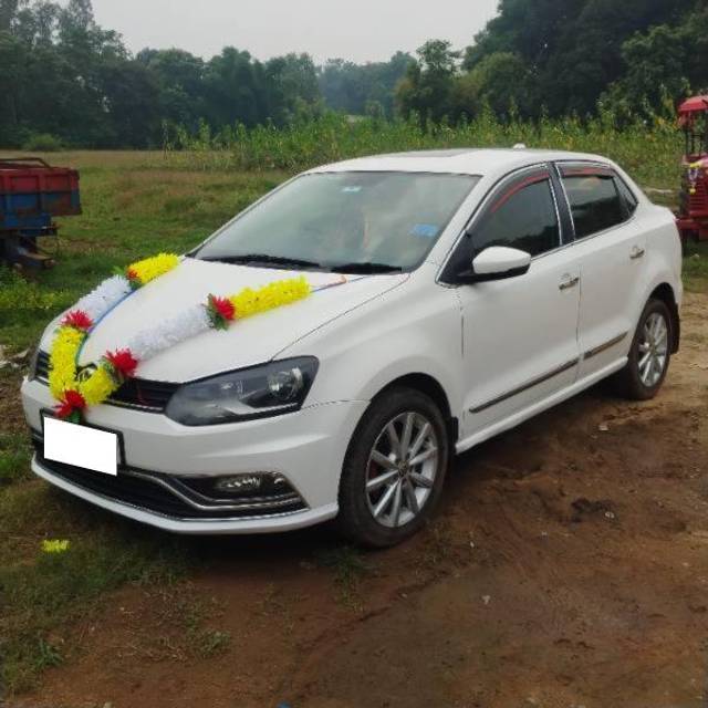 https://images10.gaadi.com/usedcar_image/4133513/original/processed_08ce3f95-b86b-4068-ad74-40318b20f83c.jpg?imwidth=6400