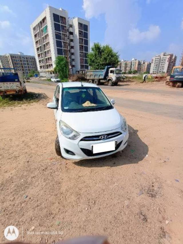 https://images10.gaadi.com/usedcar_image/4133622/original/processed_aa1aea21-f09b-40f8-a47e-269ca95749dc.jpg?imwidth=6402