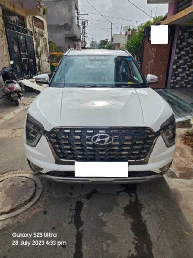 https://images10.gaadi.com/usedcar_image/4133687/original/processed_48e9a689-40ab-47ab-bede-f31d9cfff248.jpeg?imwidth=6400